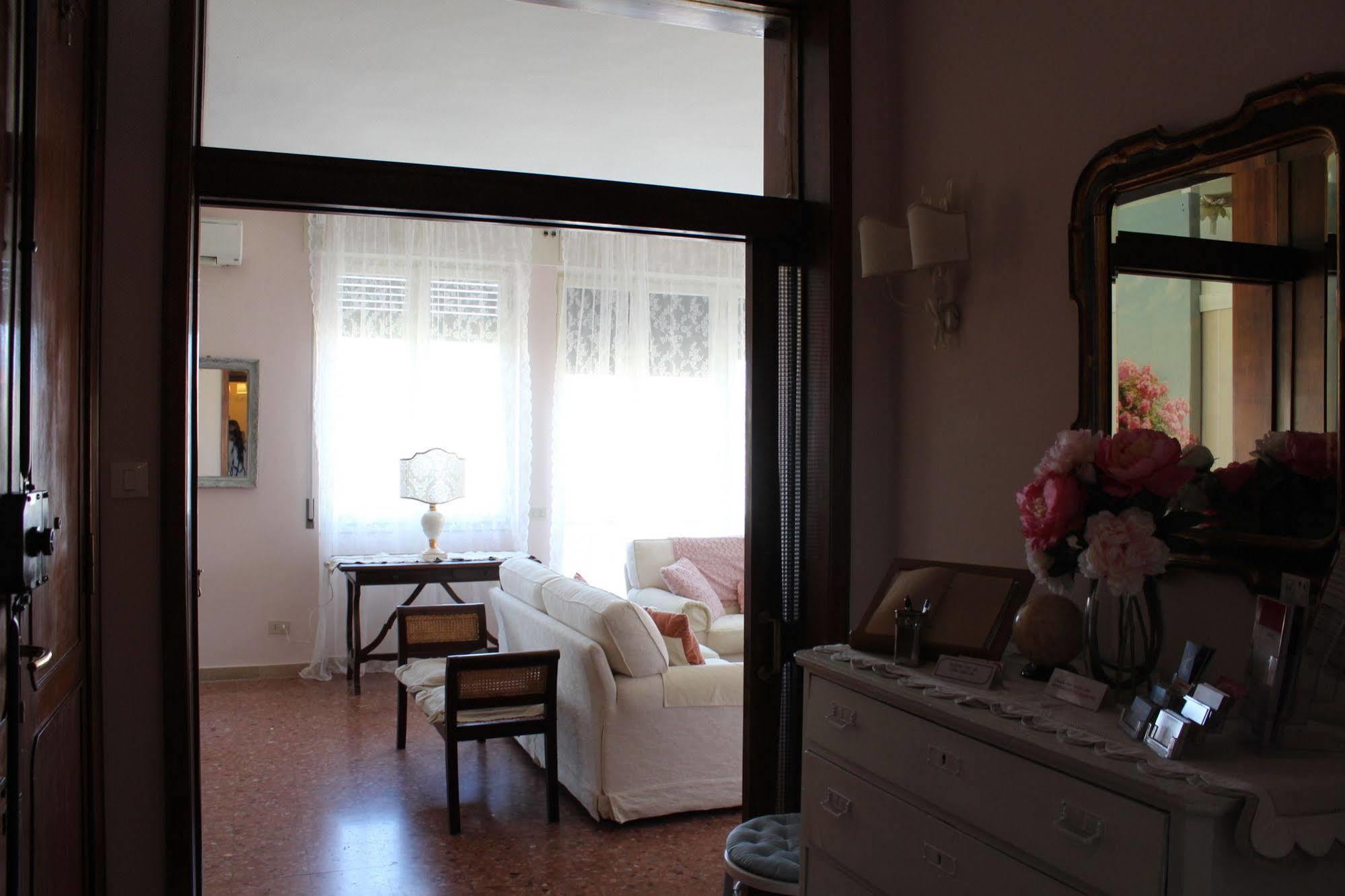 B&B Il Giramondo Pisa Esterno foto