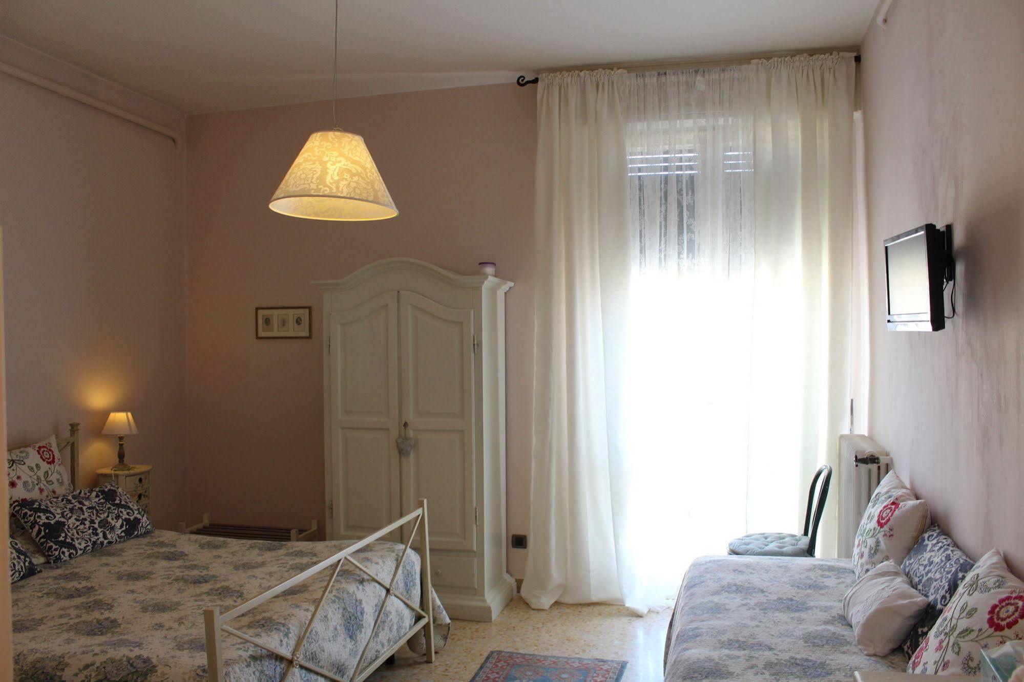 B&B Il Giramondo Pisa Esterno foto